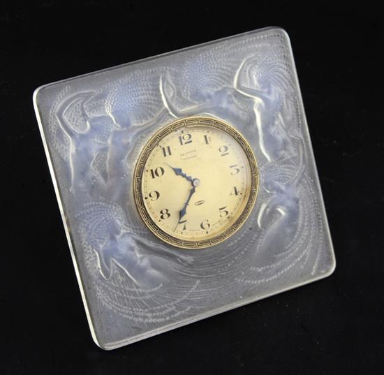 A Rene Lalique Naiades frosted glass strut timepiece, 11.5 x 11.5cm